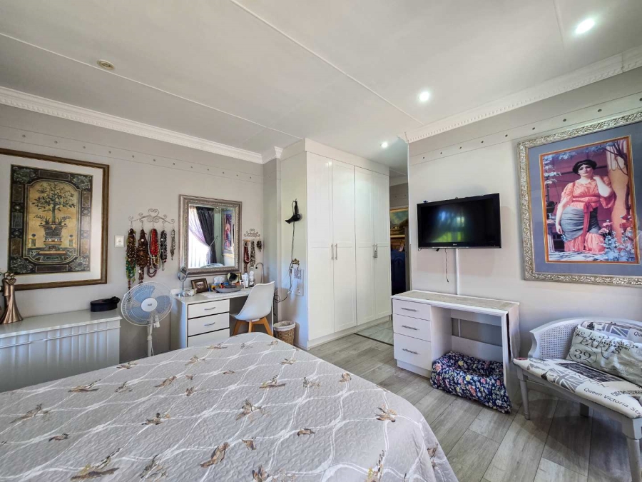 3 Bedroom Property for Sale in Stilbaai Wes Western Cape